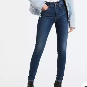 🖤Levi’s | Mile High Super Skinny Jeans!!